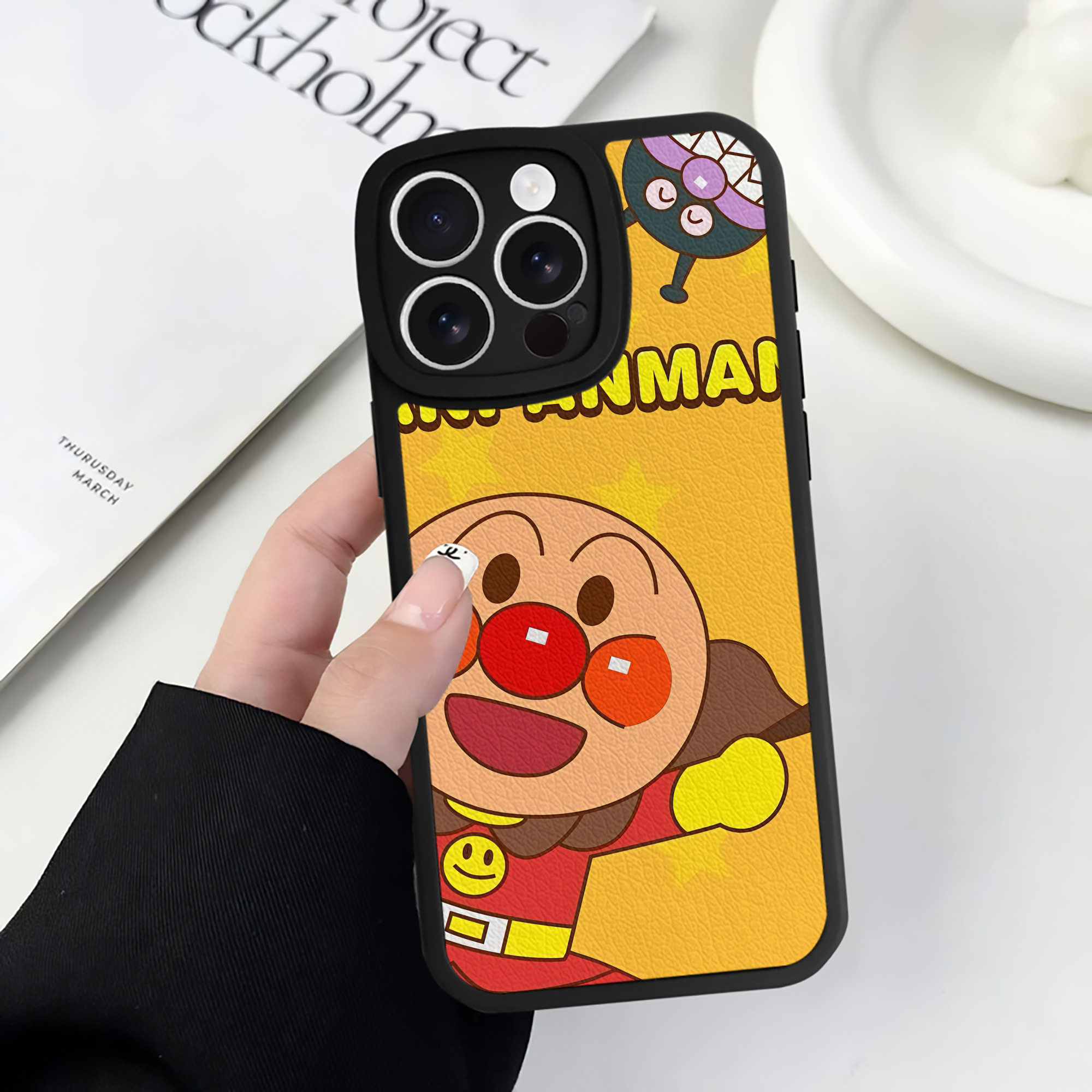 （画像用） アンパンマン Anpanman 【iPhone 16シリーズ対応】シリコンスマホケース（レザー調） 材質：シリコン